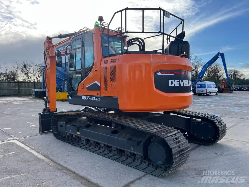 Develon DX 235 LCR-7 Pelle sur chenilles