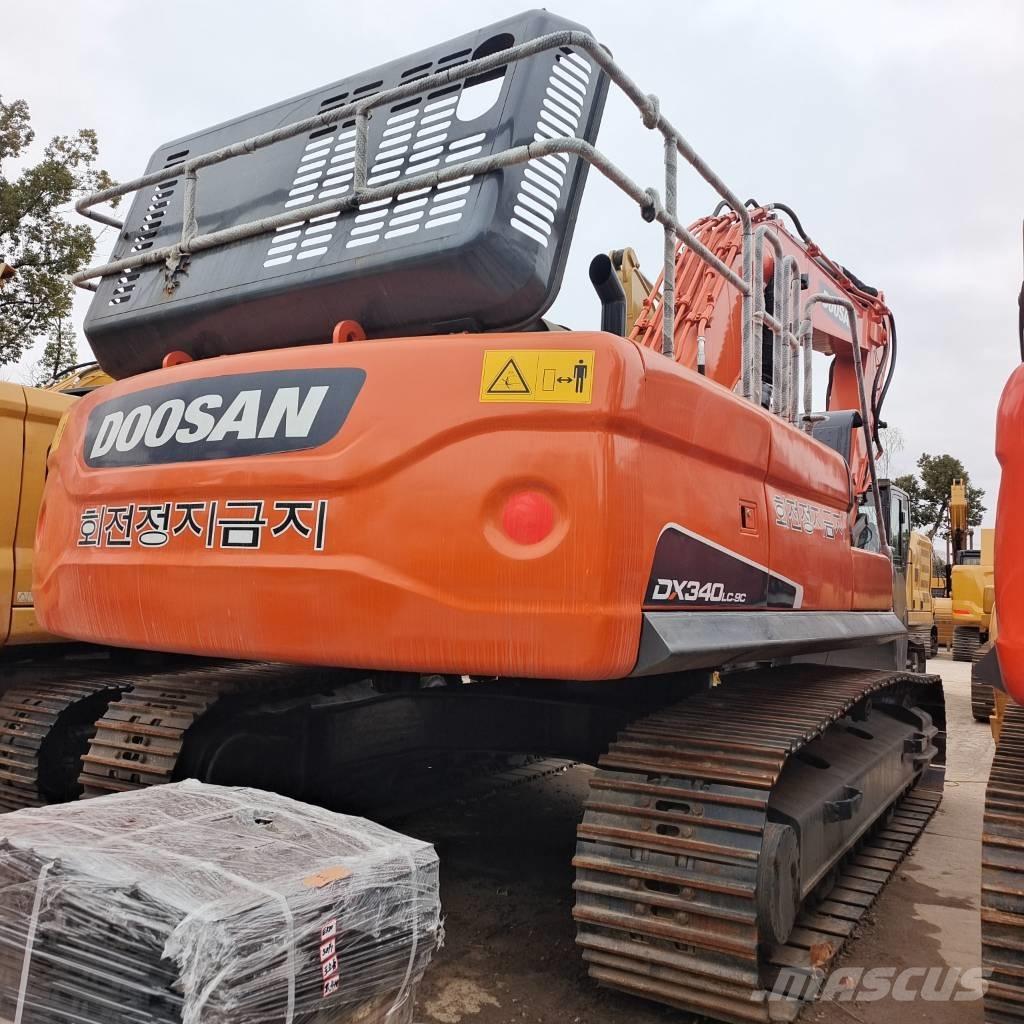 Doosan DX300LC-9C Pelle sur chenilles