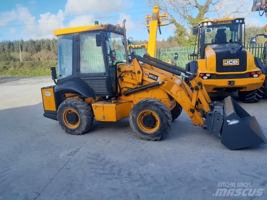 JCB 2 CX Chargeuse sur pneus
