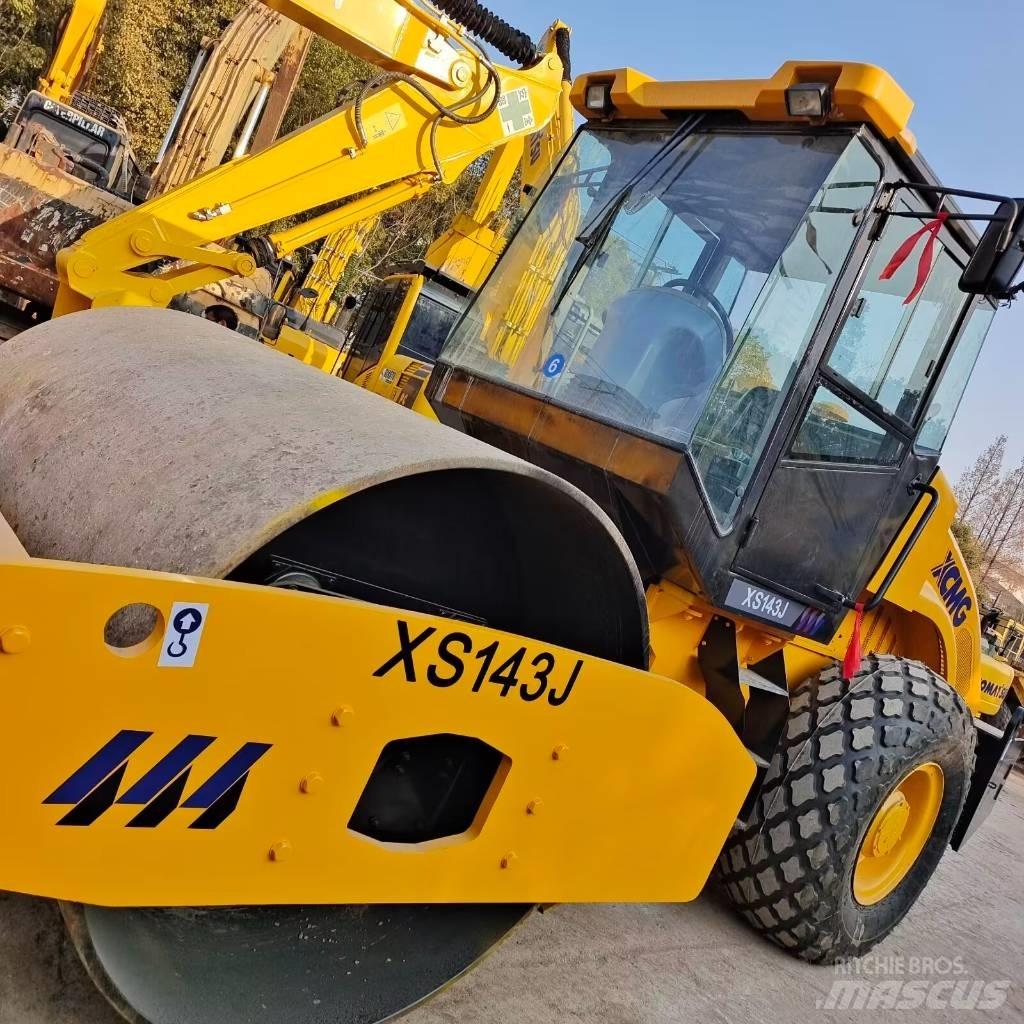 XCMG XS 142 J Rouleaux monocylindre