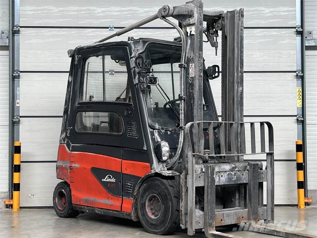 Linde E30L-01 Chariots élévateurs électriques
