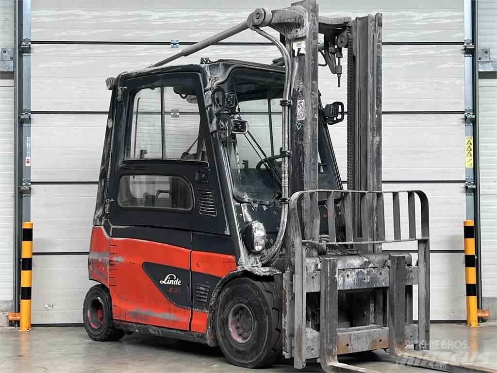 Linde E30L-01 Chariots élévateurs électriques