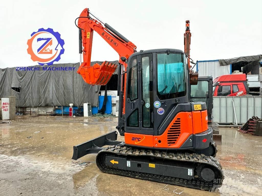 Hitachi ZX 50 Mini pelle < 7t