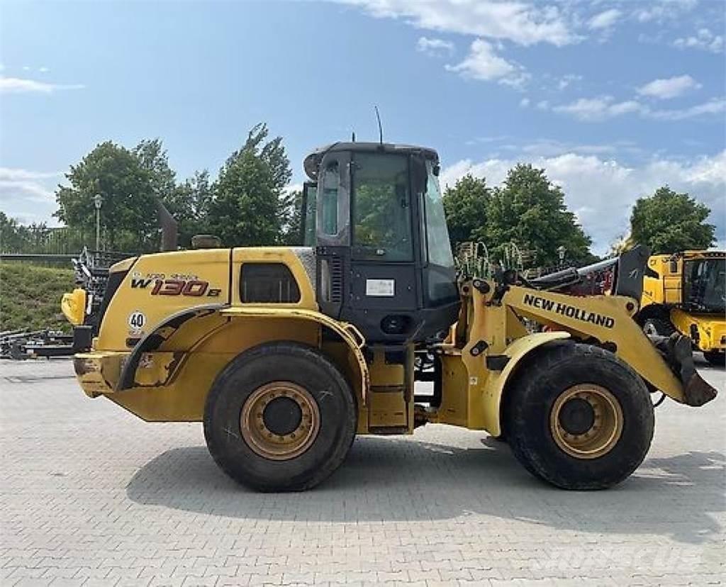 New Holland W 130B Chargeuse sur pneus