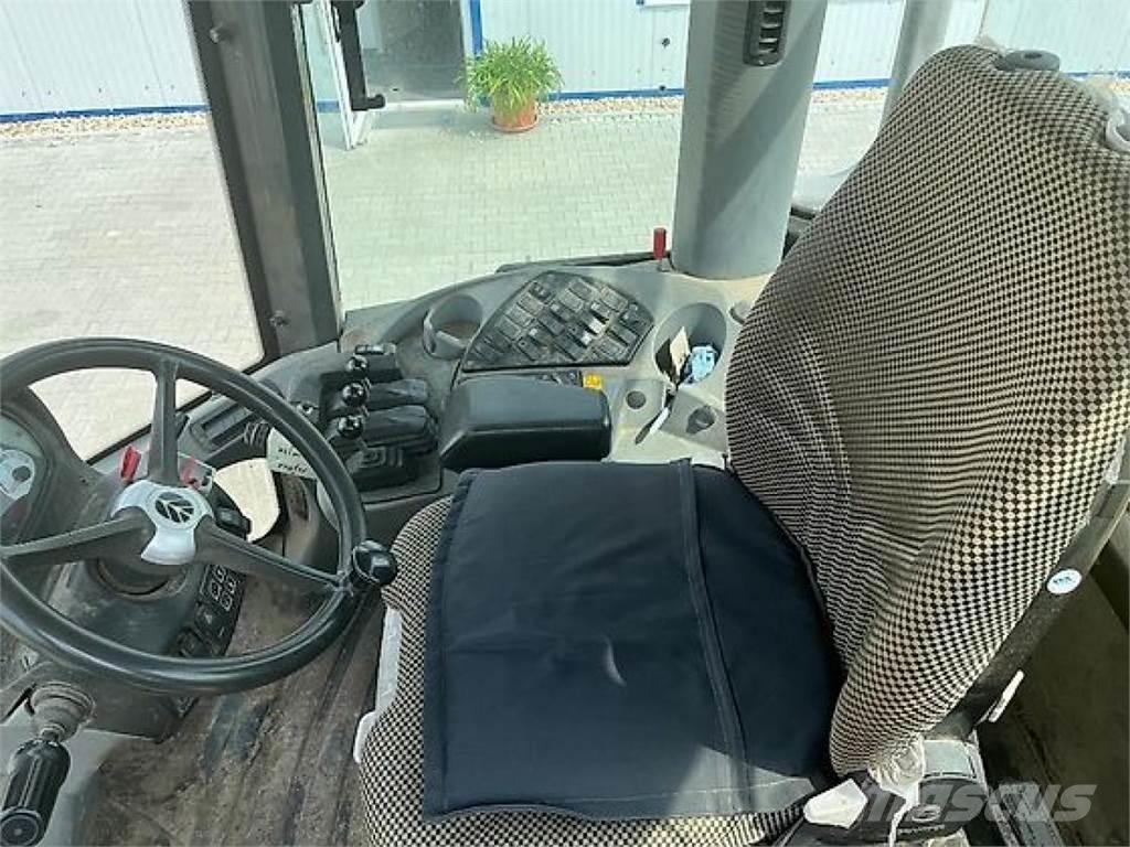New Holland W 130B Chargeuse sur pneus