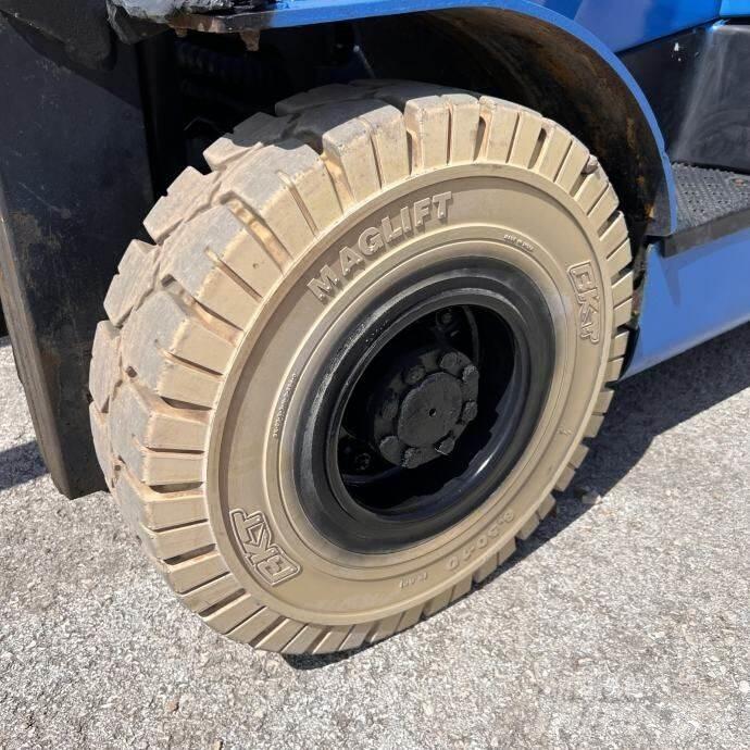 Yale GDP25LX Chariots diesel
