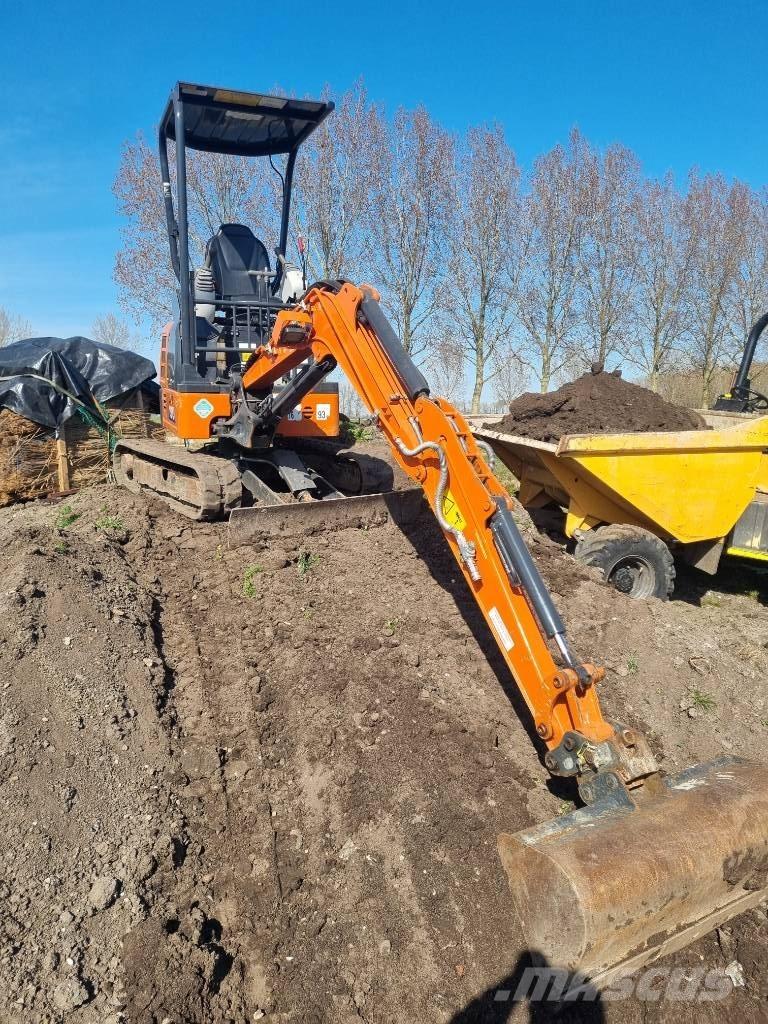 Hitachi ZX 19 U Mini pelle < 7t