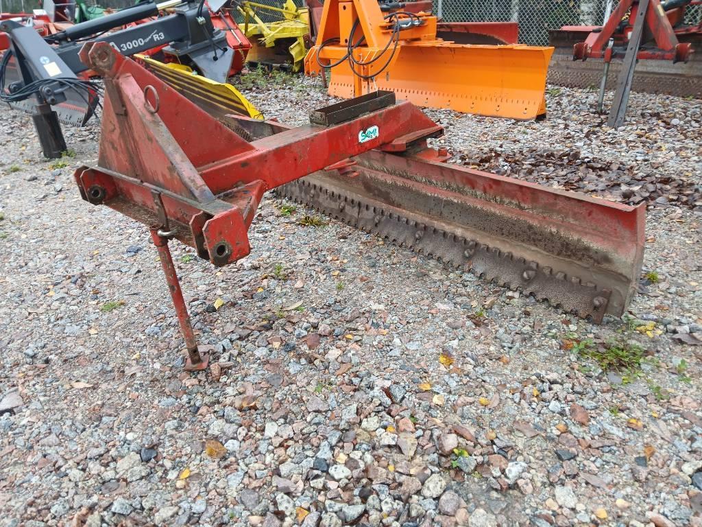 Sami 230 takalana Niveleuse, lame