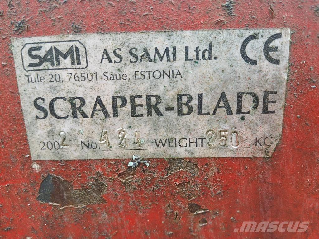 Sami 230 takalana Niveleuse, lame