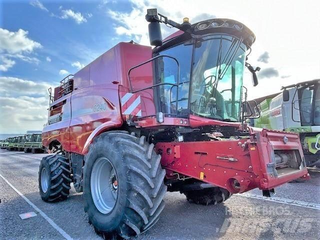 Case IH AF 8240 Moissonneuse batteuse