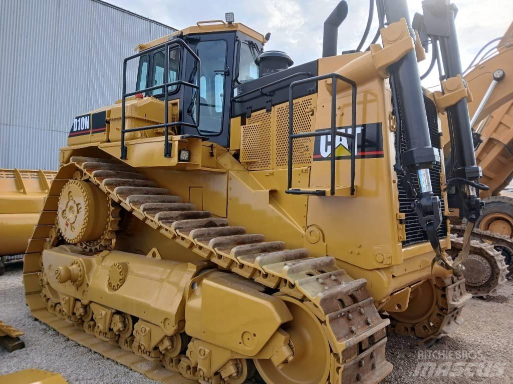 CAT D 10 N Bouteurs sur chenilles