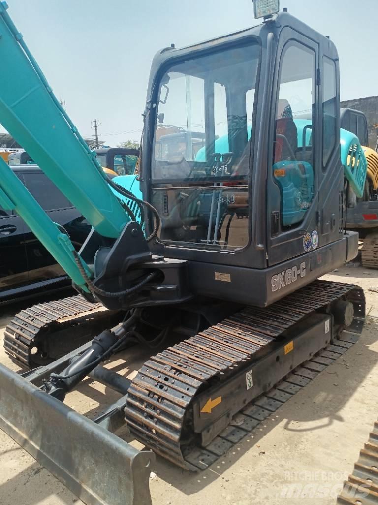 Kobelco SK 60 Pelle sur chenilles