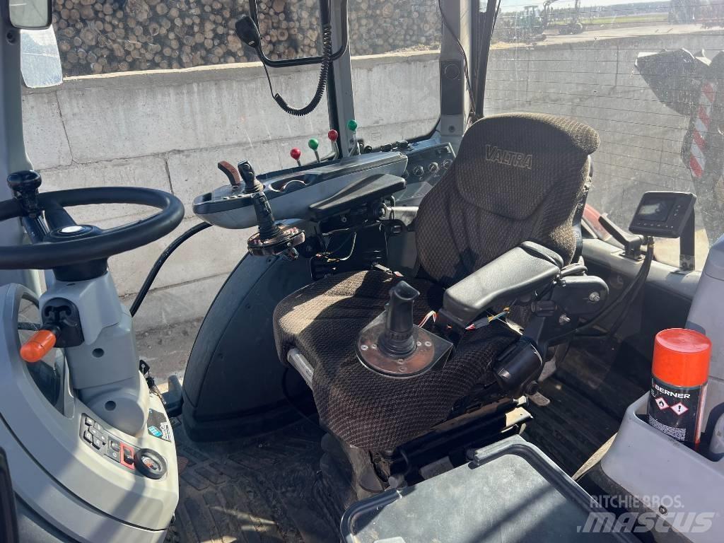 Valtra 234H Débusqueur
