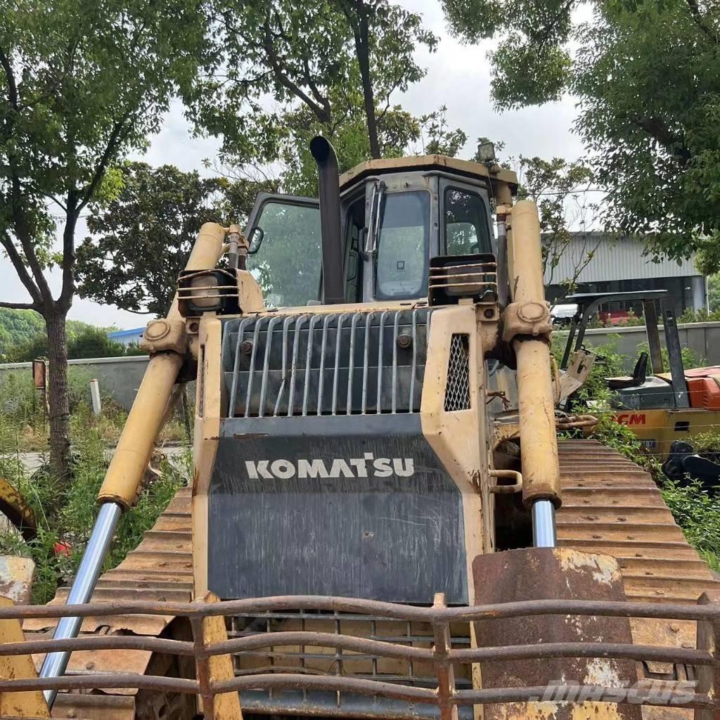 Komatsu D 65 P-12 Bouteurs sur chenilles