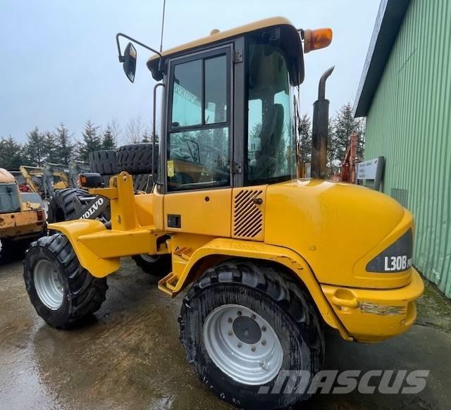 Volvo L30B PRO Chargeuse sur pneus