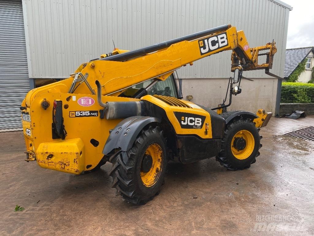 JCB 535-140 Hiviz Chariot télescopique