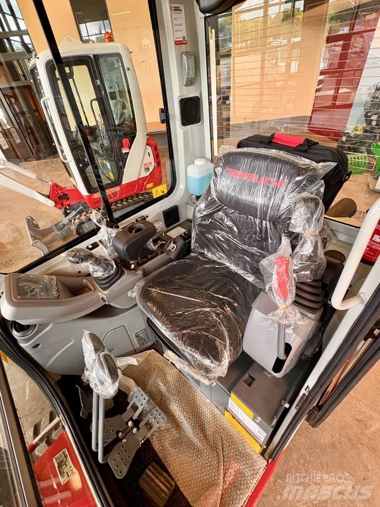 Takeuchi TB 225 Mini pelle < 7t