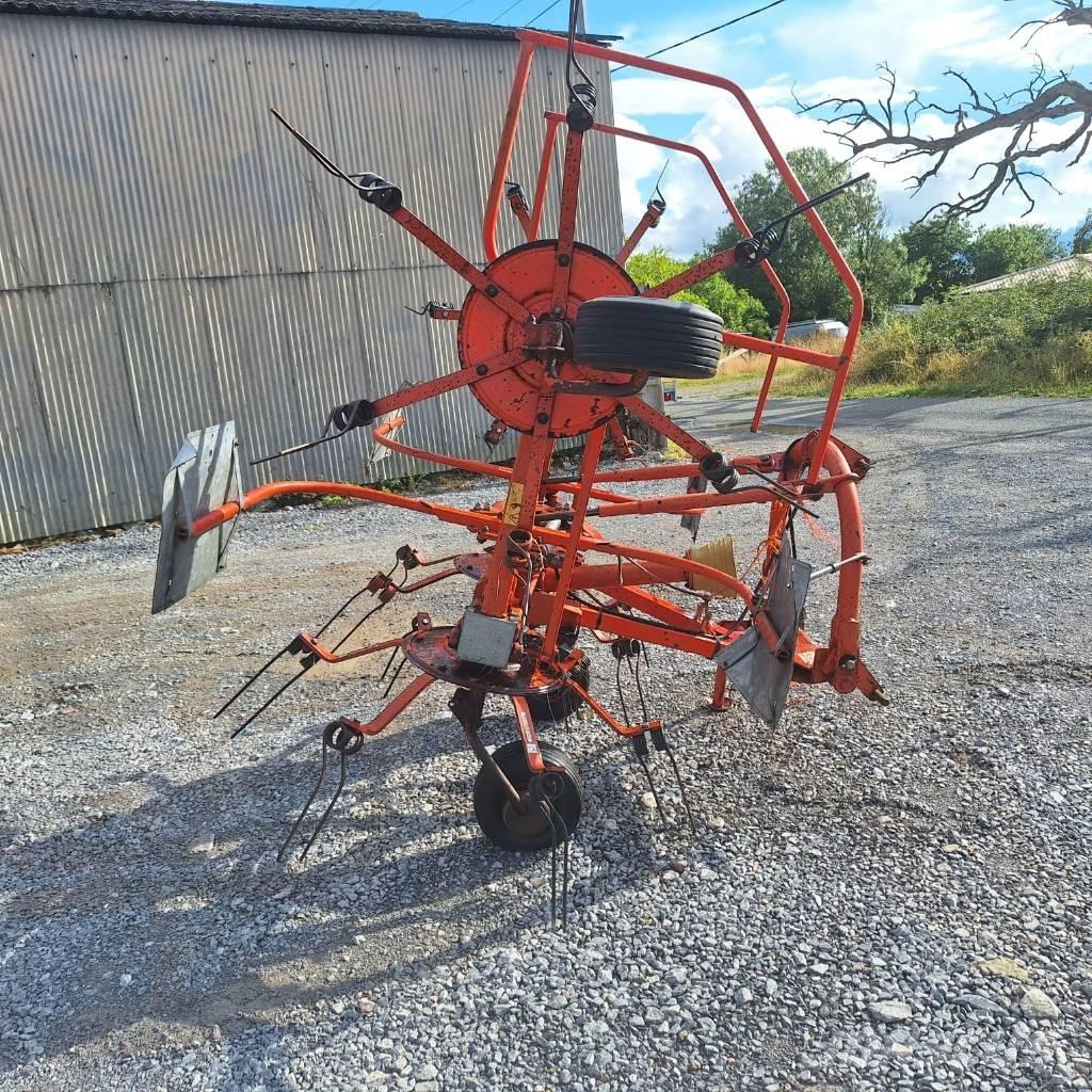 Fella TH 450 D Hydro Rateau faneur