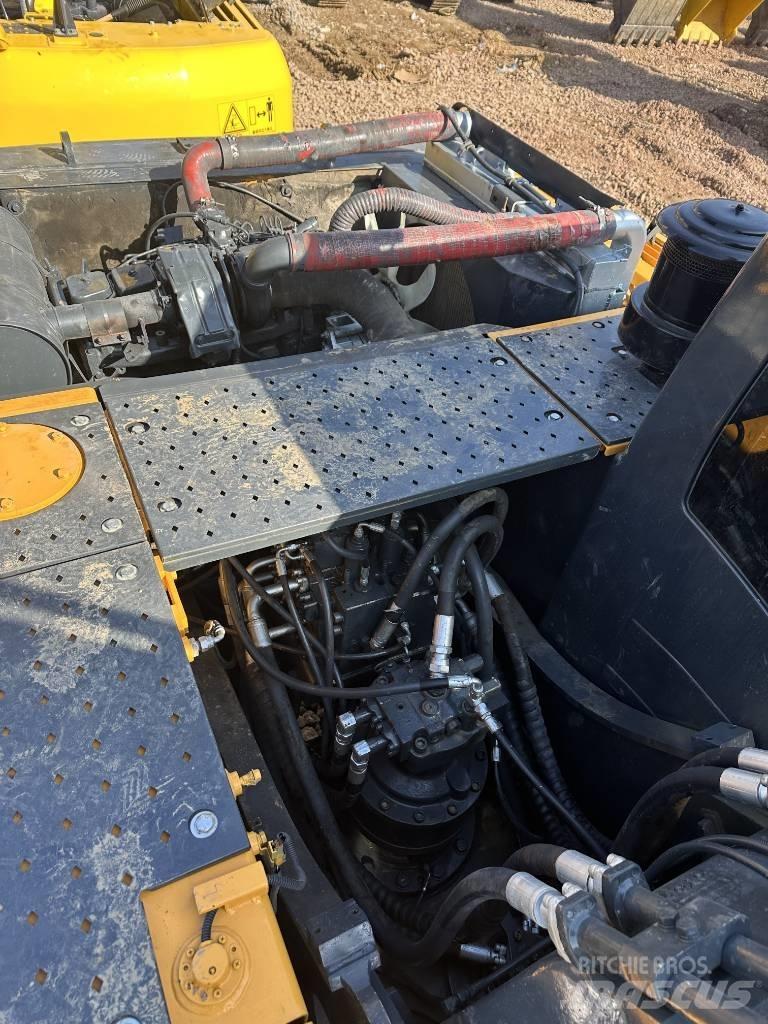 Hyundai Robex 215 Pelle sur chenilles