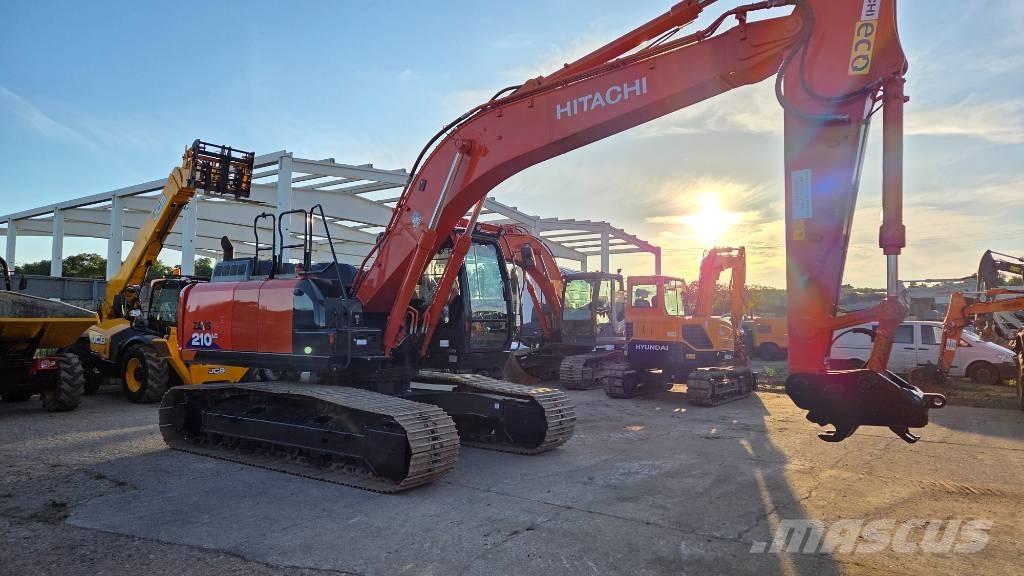 Hitachi ZX 210 Pelle sur chenilles