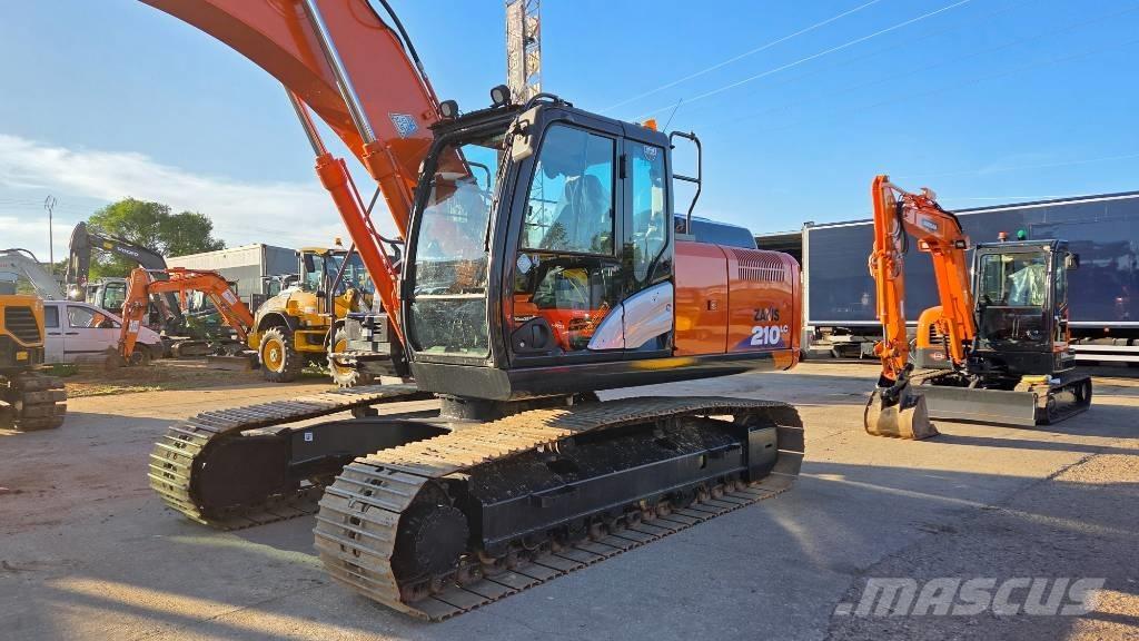 Hitachi ZX 210 Pelle sur chenilles