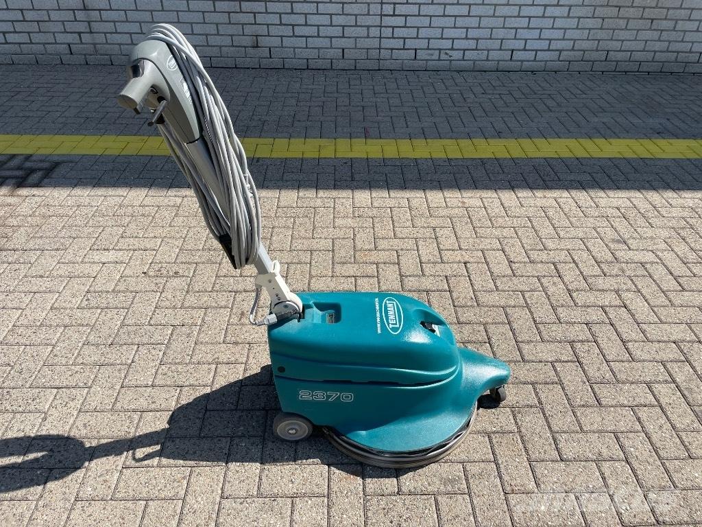 Tennant 2370 Balayeuse / Autolaveuse