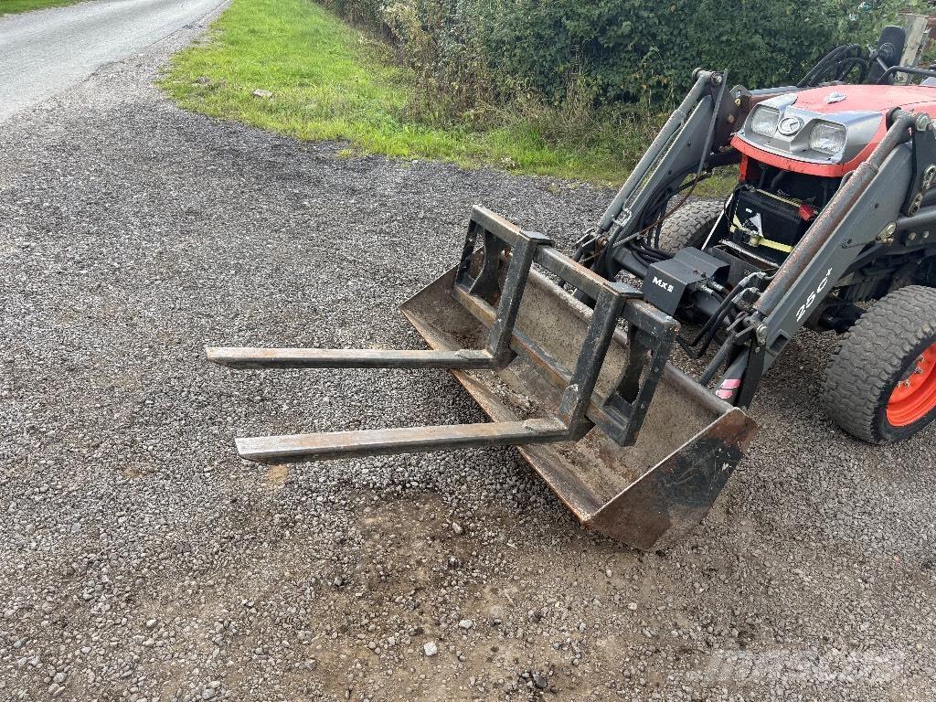 Kubota STV 36 Micro tracteur