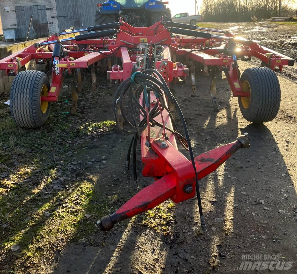 Väderstad Cultus420 Déchaumeur, cultivateur
