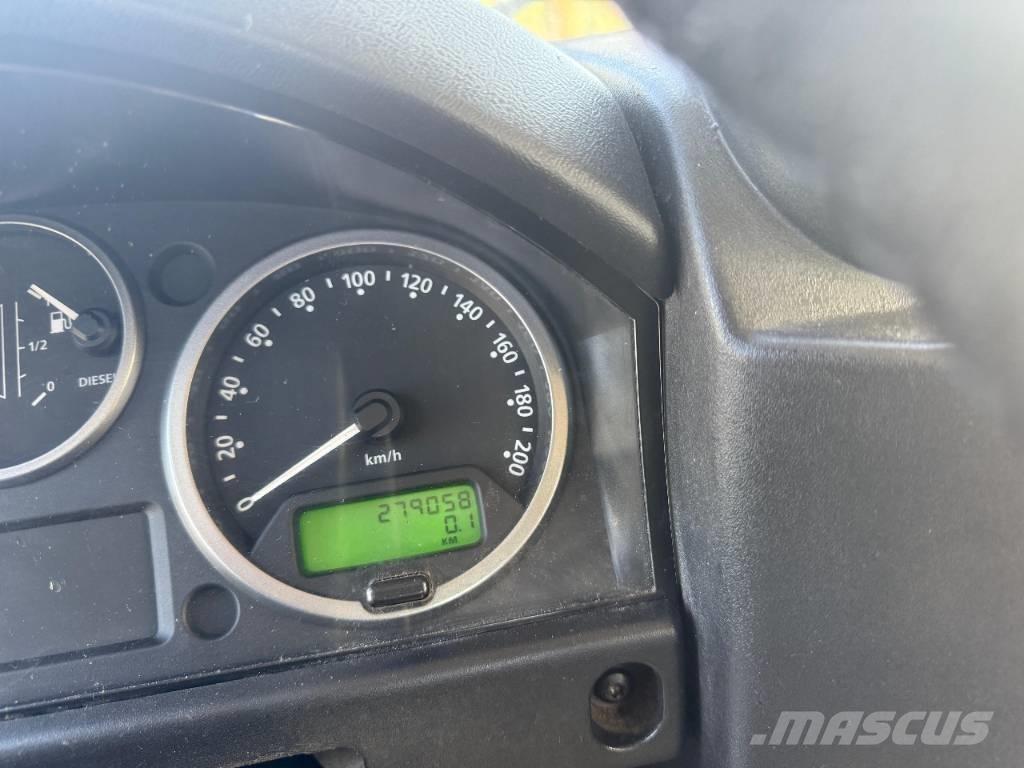 Land Rover Defender Utilitaire benne