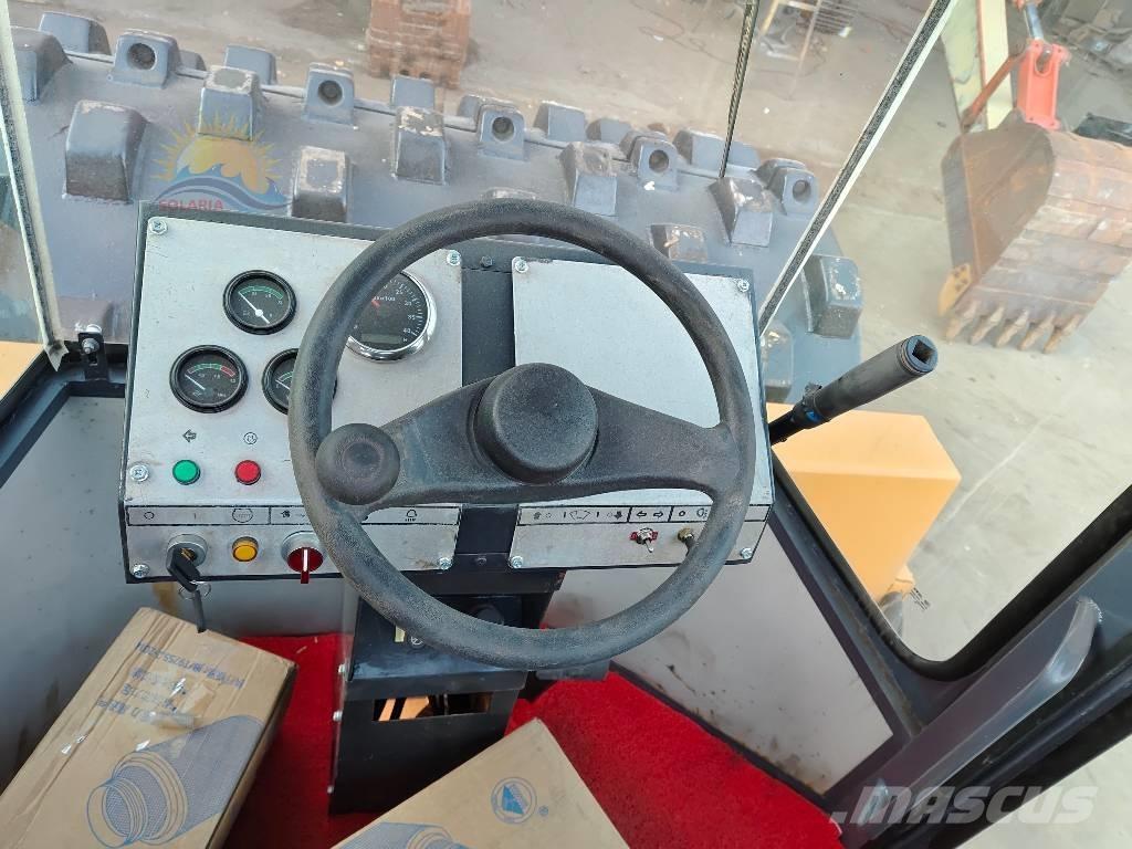 Dynapac CA 301 D Rouleaux monocylindre