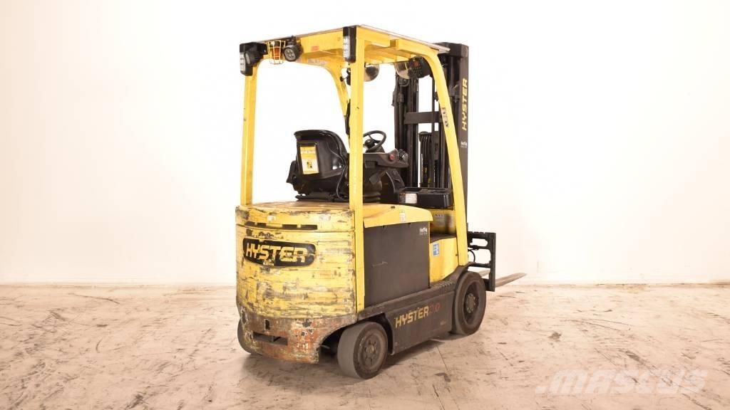 Hyster E3.0XN Chariots élévateurs électriques
