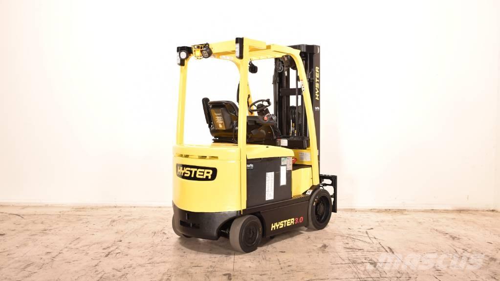 Hyster E3.0XN Chariots élévateurs électriques