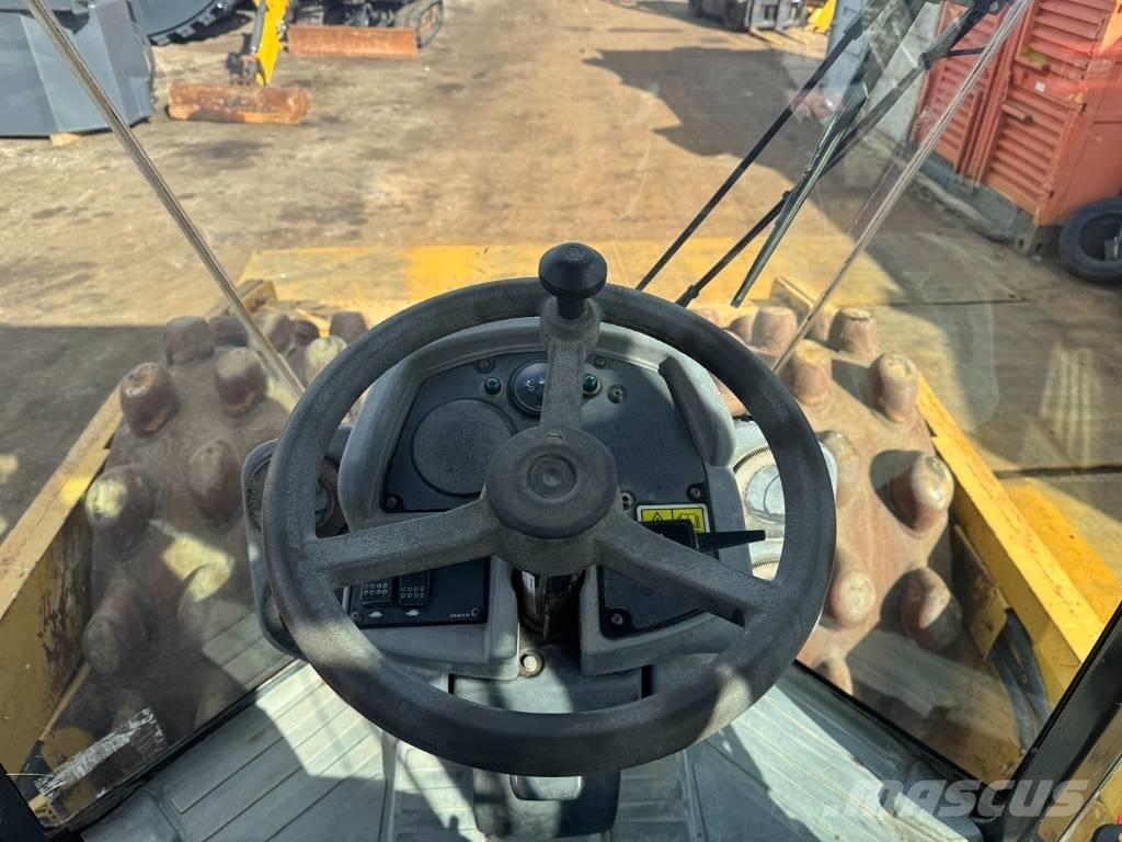 CAT CP 76 Rouleaux monocylindre
