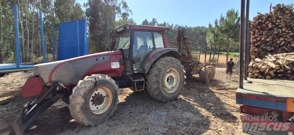 Valtra T 161 Tracteurs forestiers