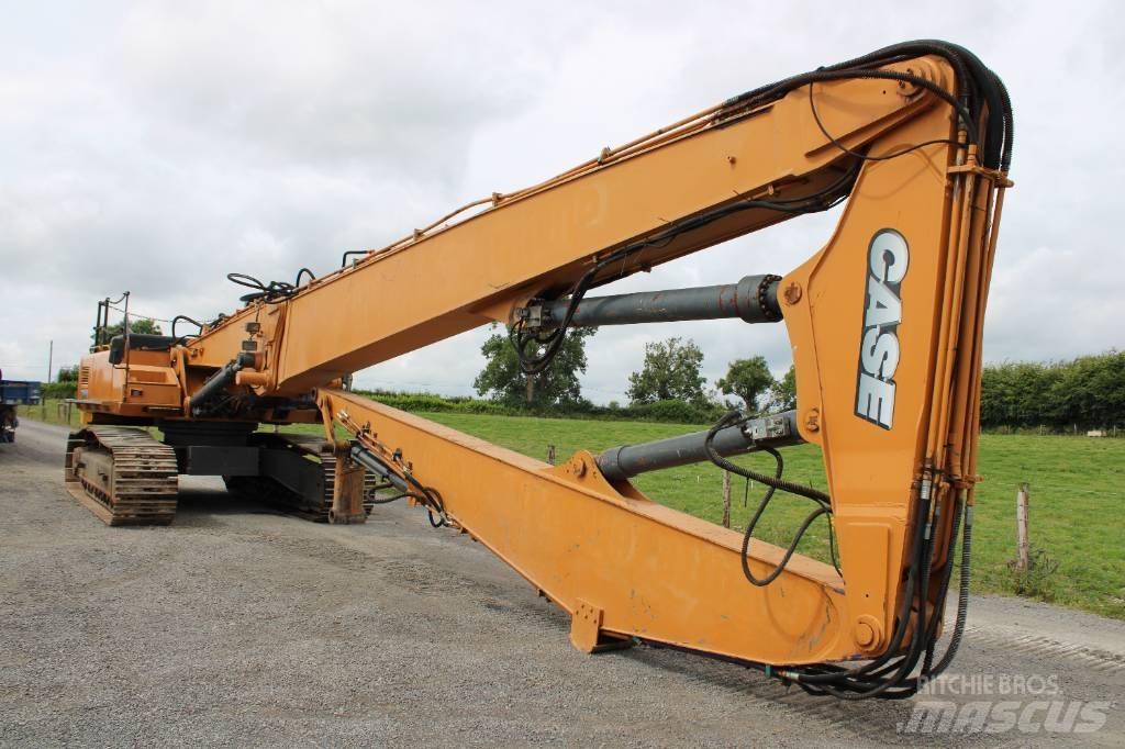 CASE 9046 Pelle longue portée