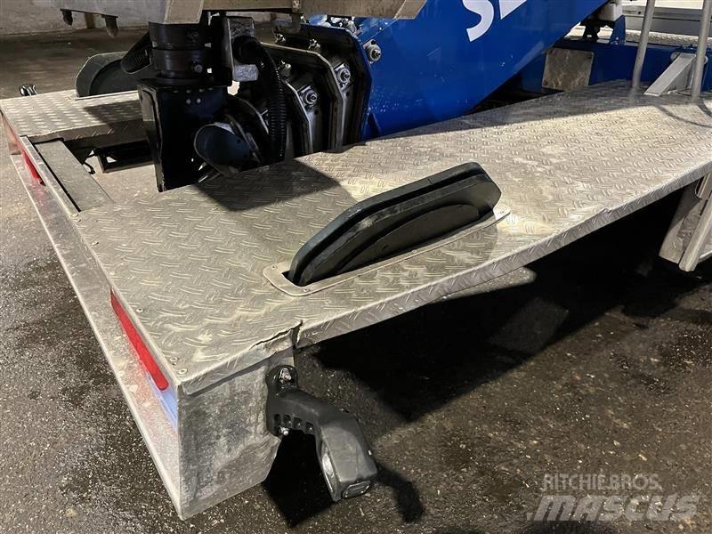 Palfinger P 260 B Camion nacelle