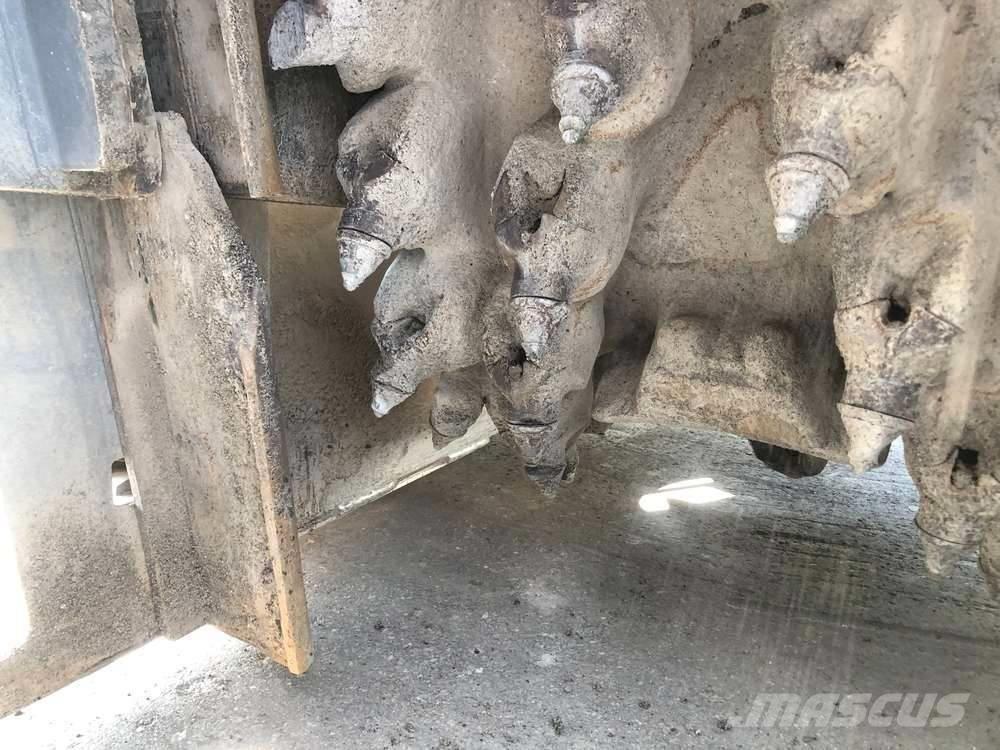 Wirtgen W 100 CFi Fraiseuse à froid