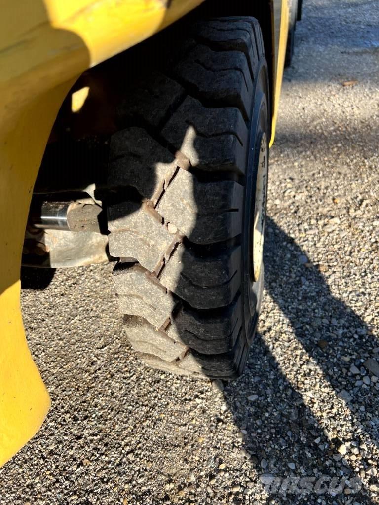 Yale GLP 030 VX Chariots GPL