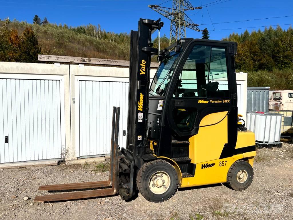 Yale GLP 030 VX Chariots GPL