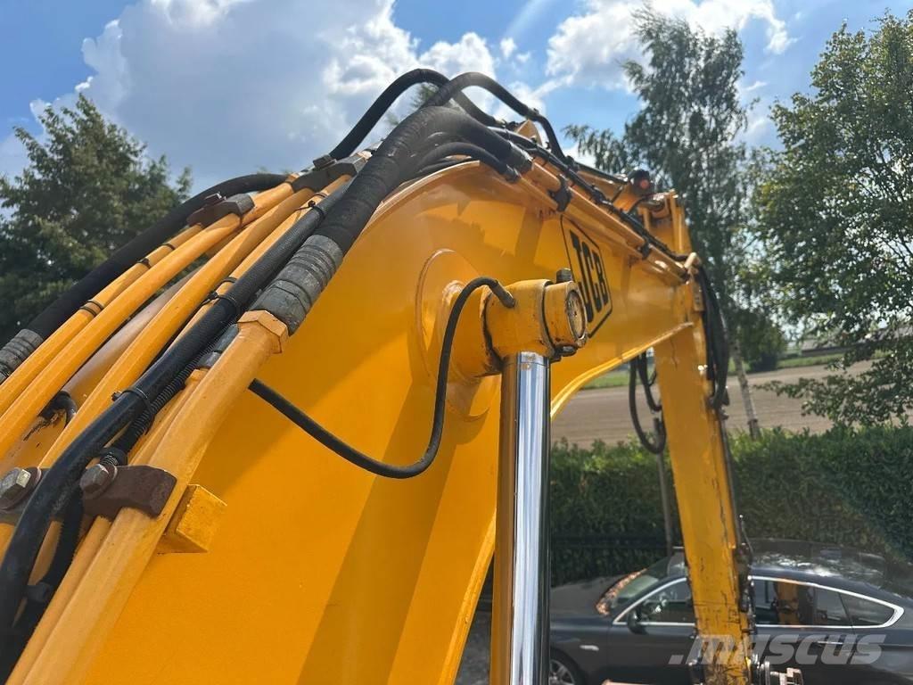 JCB JS190 LC Pelle sur chenilles