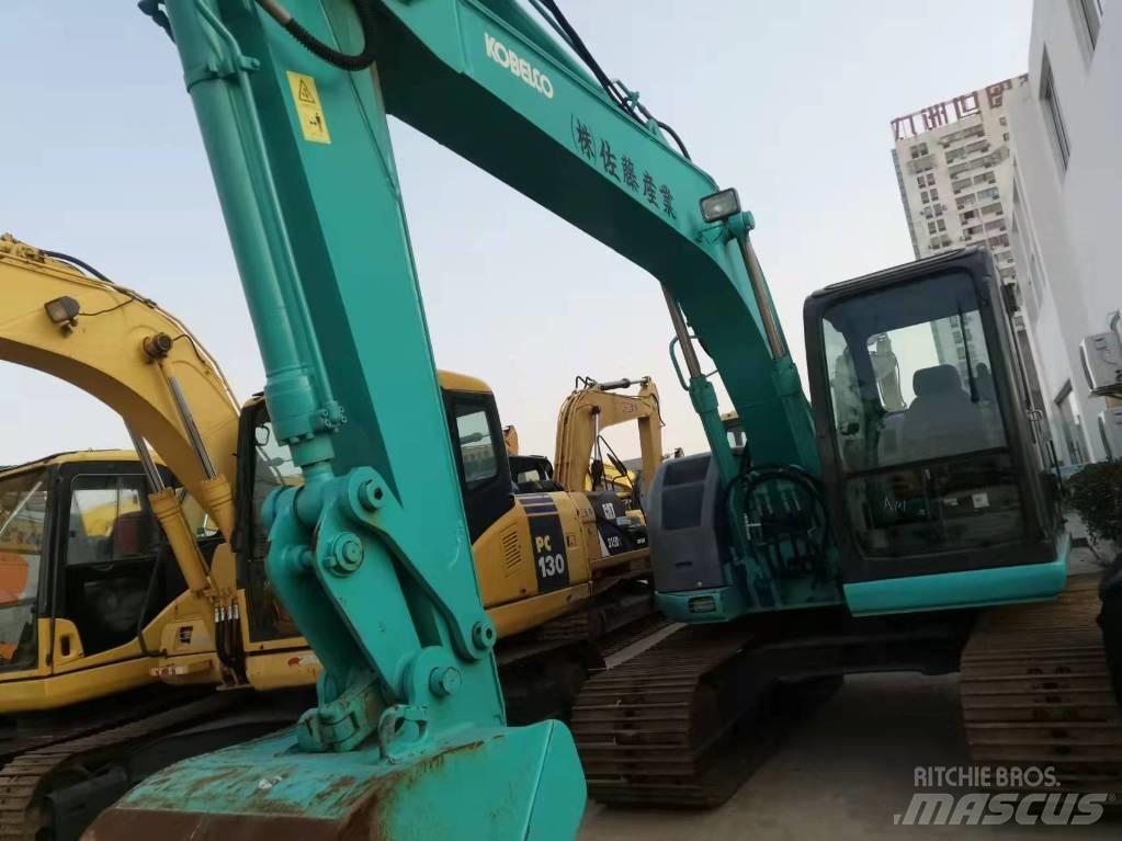 Kobelco SK 135 Pelle sur chenilles