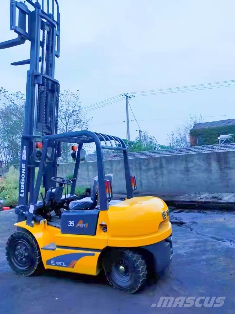 LiuGong CPC 35 Chariots diesel
