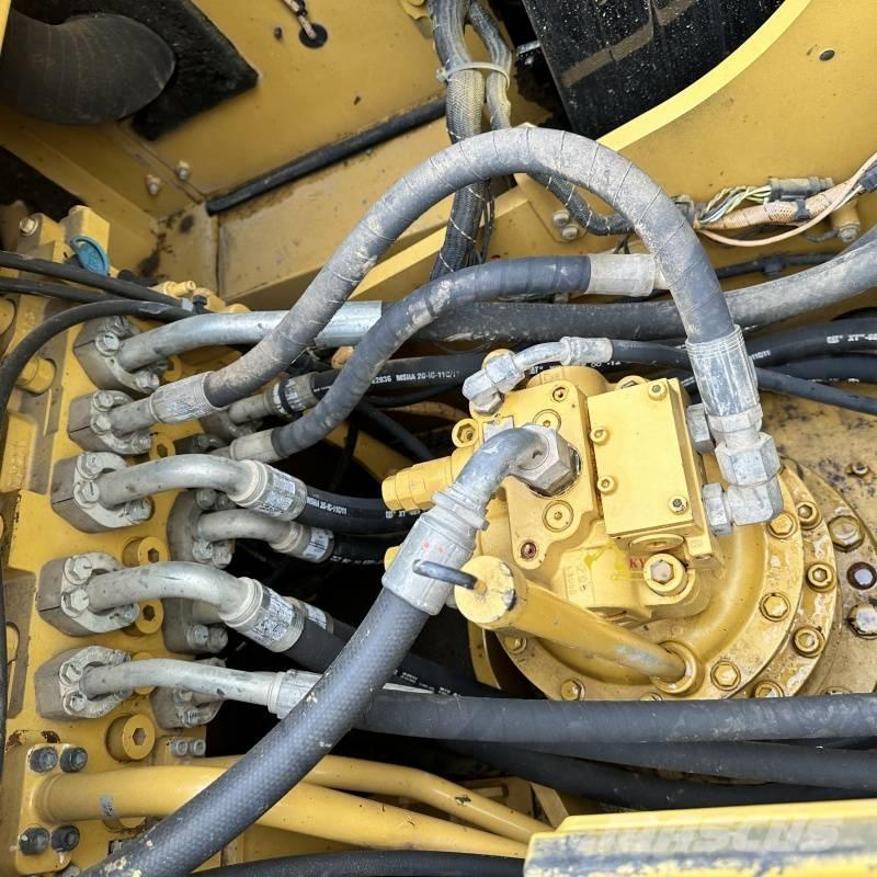 CAT 320gc Pelle sur chenilles