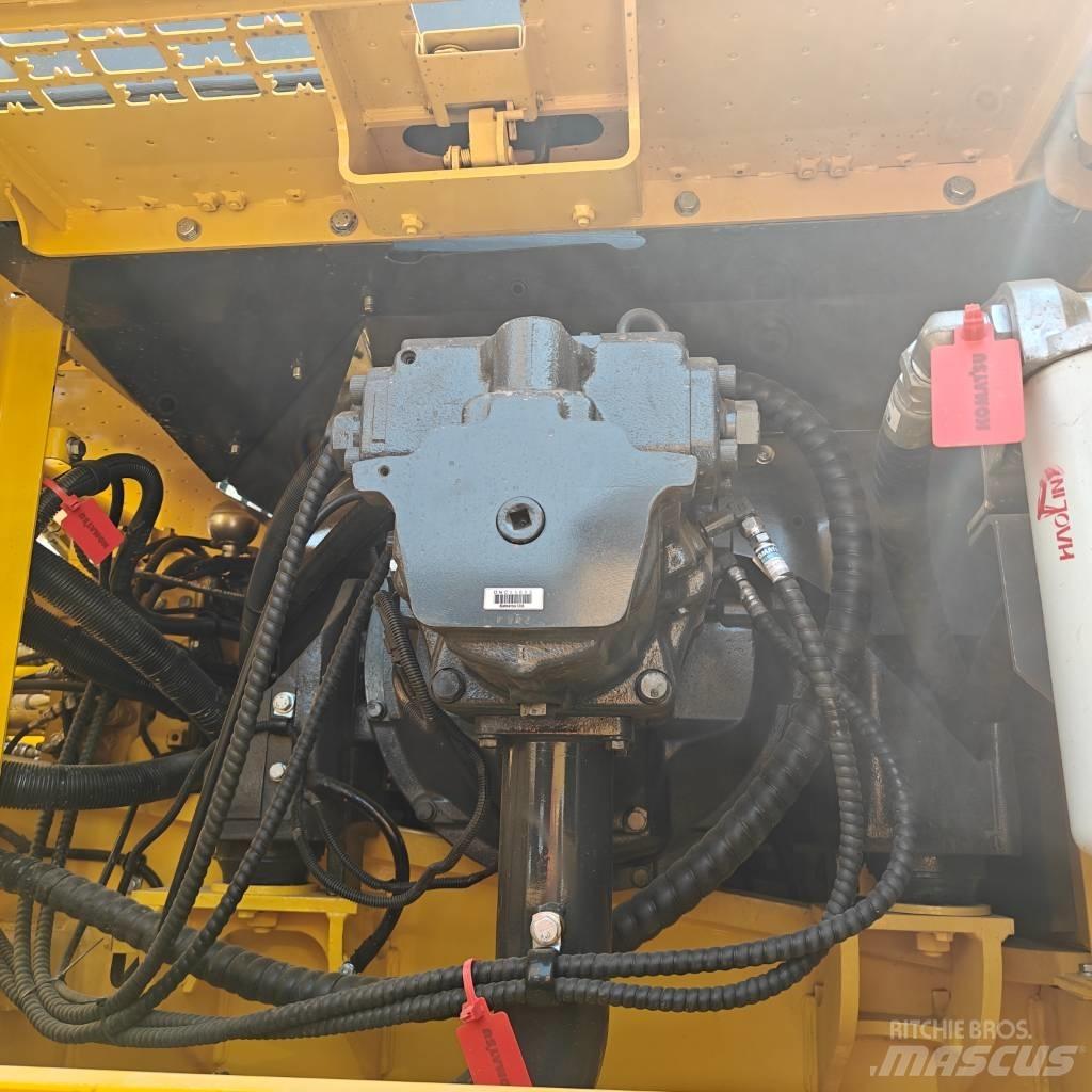 Komatsu 350-8 Pelle sur chenilles