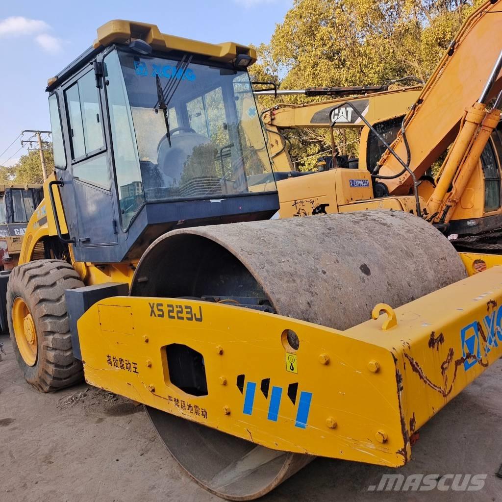 XCMG XS 143 J Rouleaux monocylindre