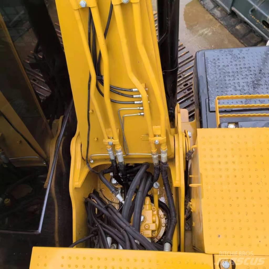 CAT 312 D Pelle sur chenilles