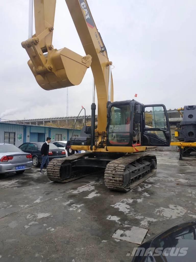 CAT 320D Pelle sur chenilles