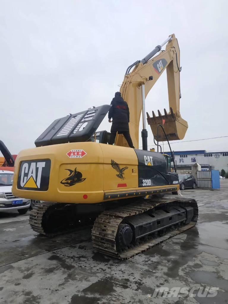 CAT 320D Pelle sur chenilles