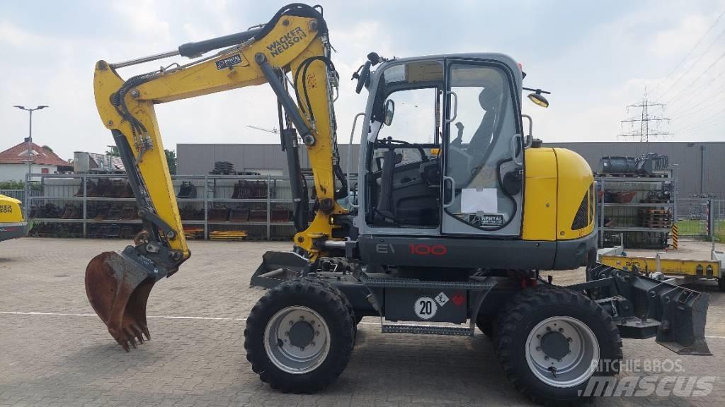 Wacker Neuson EW100 Pelle sur pneus