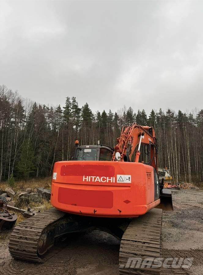 Hitachi ZX 225 US LC Pelle sur chenilles